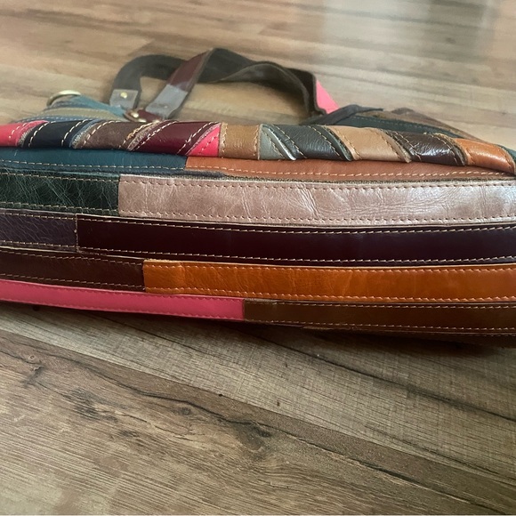 AmeriLeather Hazzell handbag - Picture 3 of 4